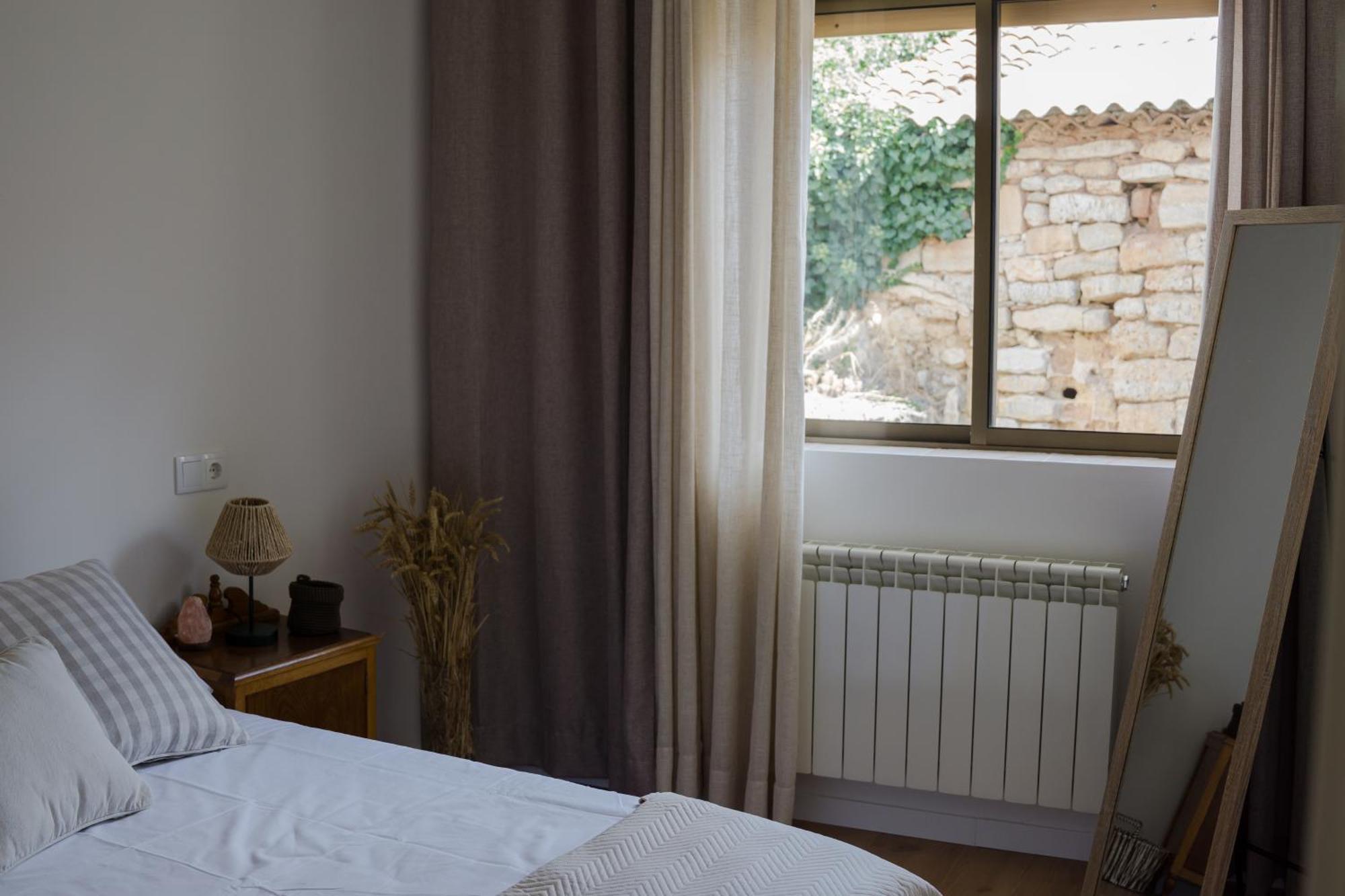 Antojos Bed & Breakfast Tardajos ภายนอก รูปภาพ